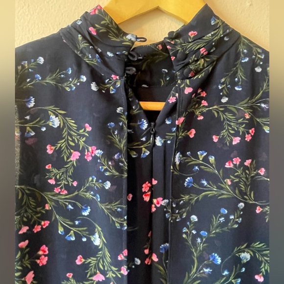 DKNY chiffon navy floral tired dress size 2 - Picture 3 of 6